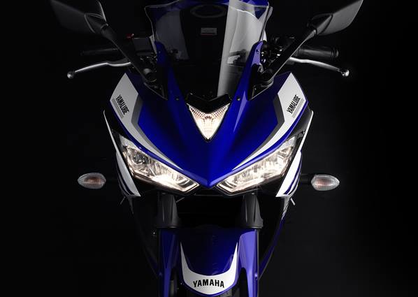 Yamaha R25 Price Specs Review Pics Mileage In India