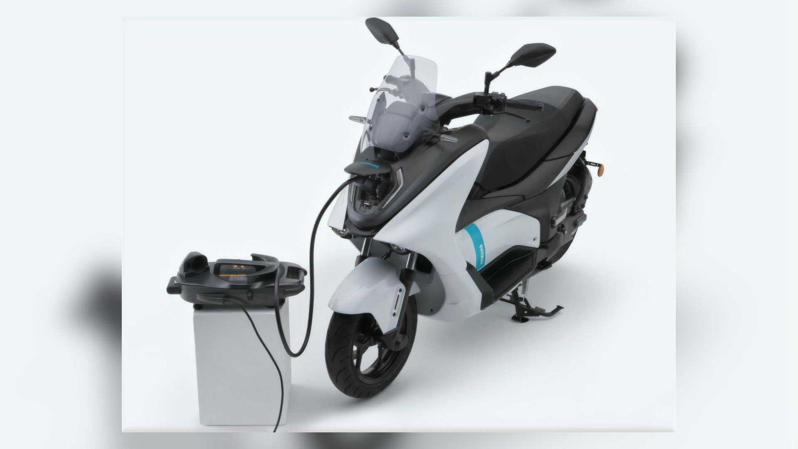 Yamaha E01 Electric Scooter Makes Official Debut Photos Details