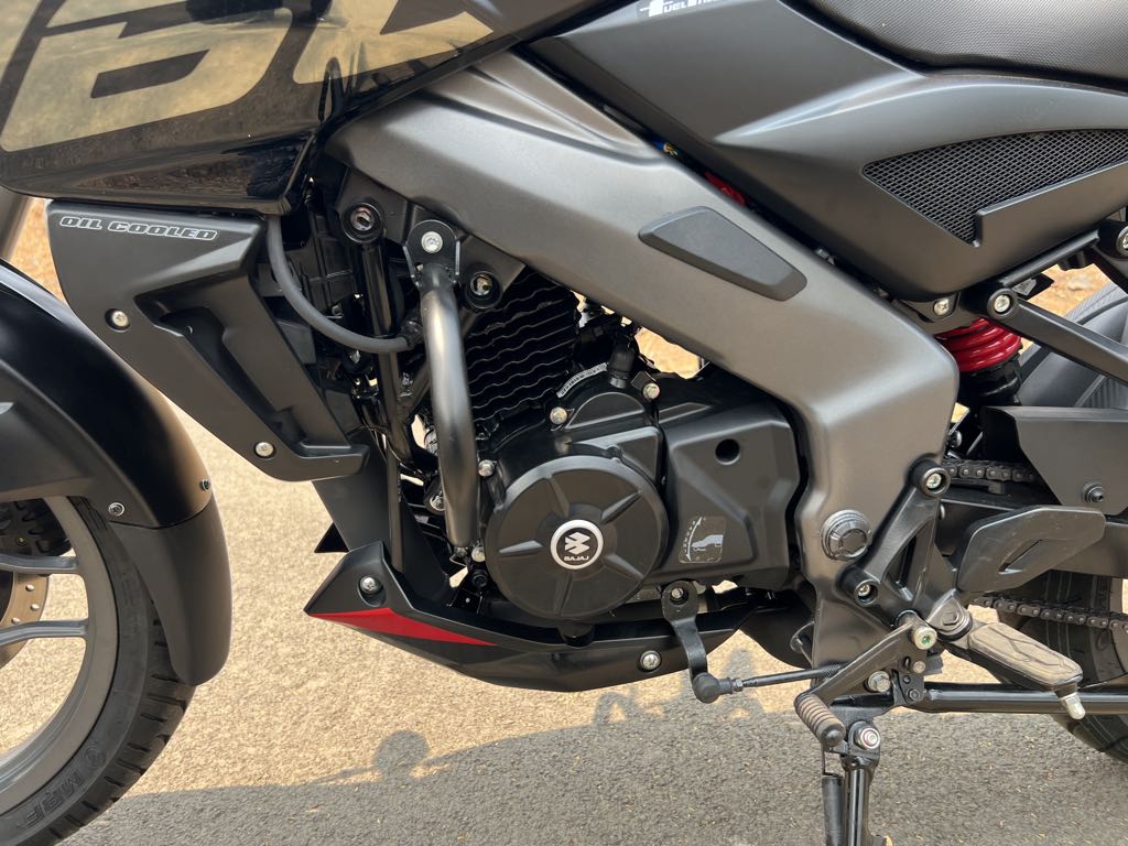 2023 Bajaj Pulsar NS160 Launched in India - Gets USD Forks! - left