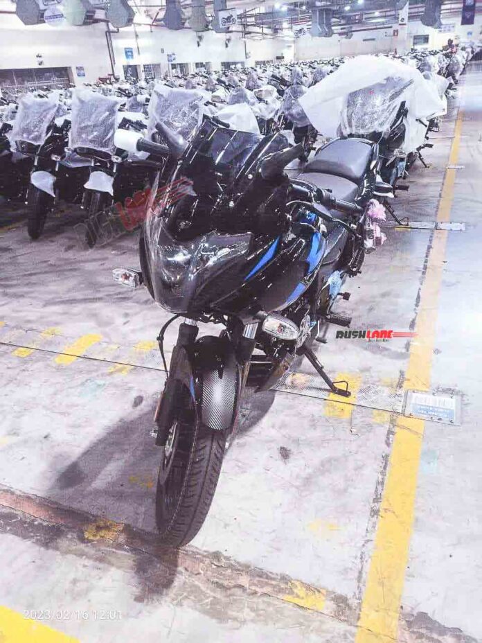 220f pulsar deals on road price