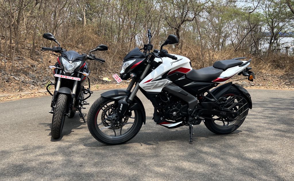 2023 Bajaj Pulsar NS160 NS200 1 - 2023 Bajaj Pulsar NS200 Launched with USD Forks - Gets Rs 6,000 Price Hike 2023 Bajaj Pulsar NS160 NS200 1