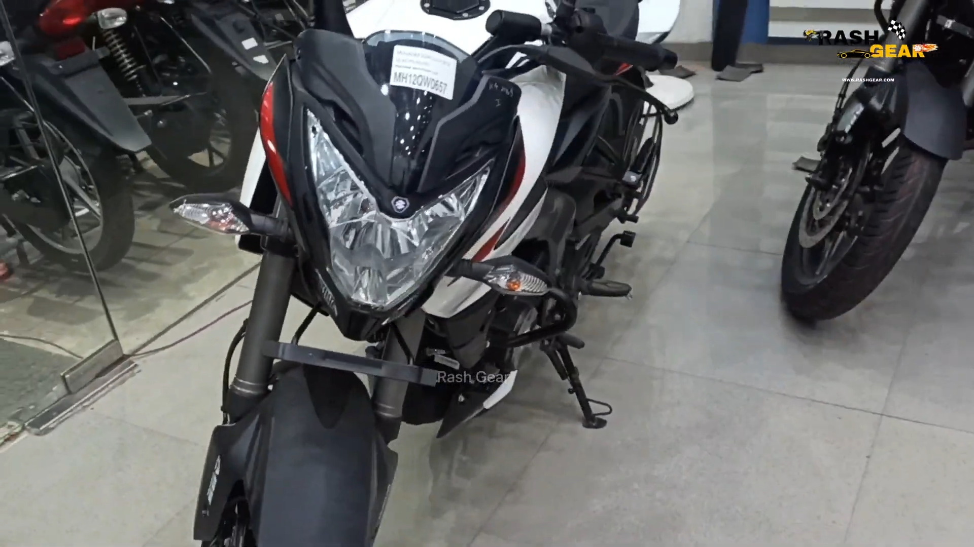 2023 Bajaj Pulsar NS200 Fully Leaked Ahead of Launch in India - macro