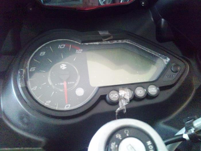 Bajaj Pulsar 220 F Intrument Console