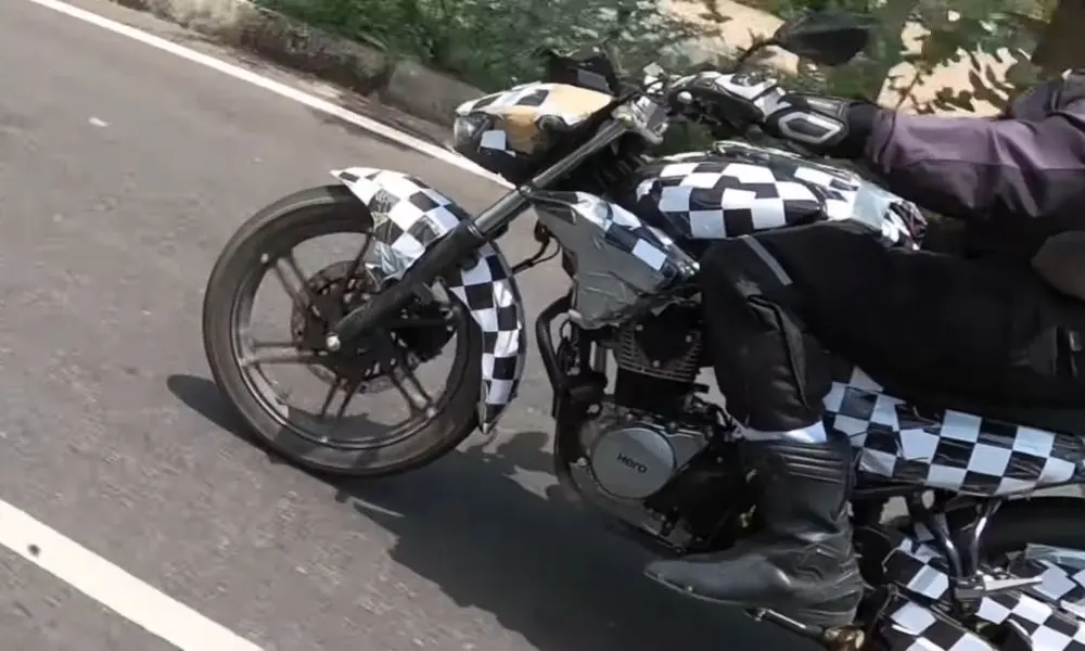 New 125cc Hero Motorcycle Spotted - Xtreme 125R Coming? - close-up