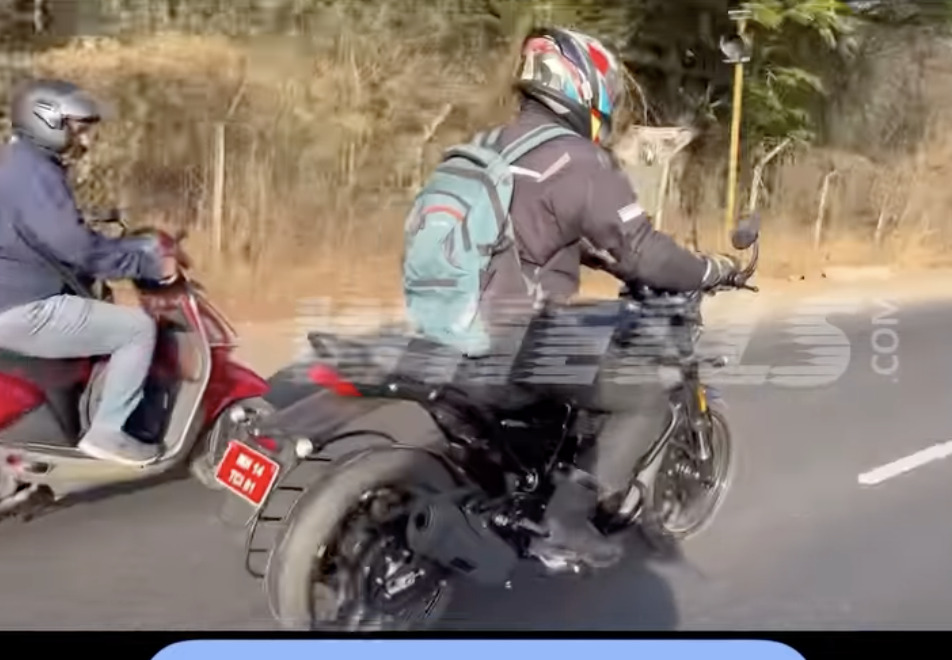 Bajaj-Triumph Bike Spotted Near Pune - Launch Details and Expected Price - background