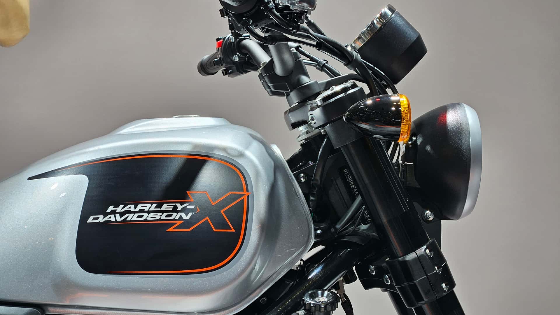 Live Photos of New Harley-Davidson X500 Cruiser Motorcycle - view