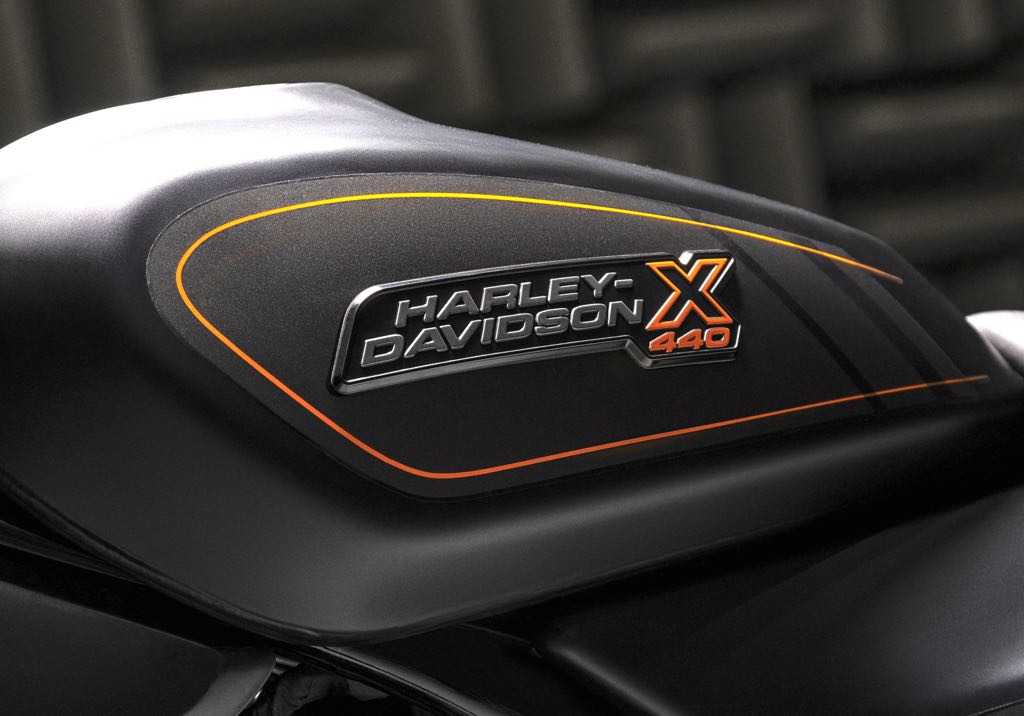 Hero MotoCorp Dealers Start Accepting Harley-Davidson X440 Bookings - closeup