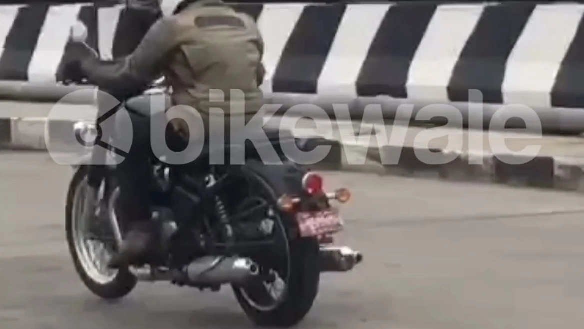 Royal Enfield Classic 650 Spotted in India - The Most Powerful Classic is Coming! - portrait