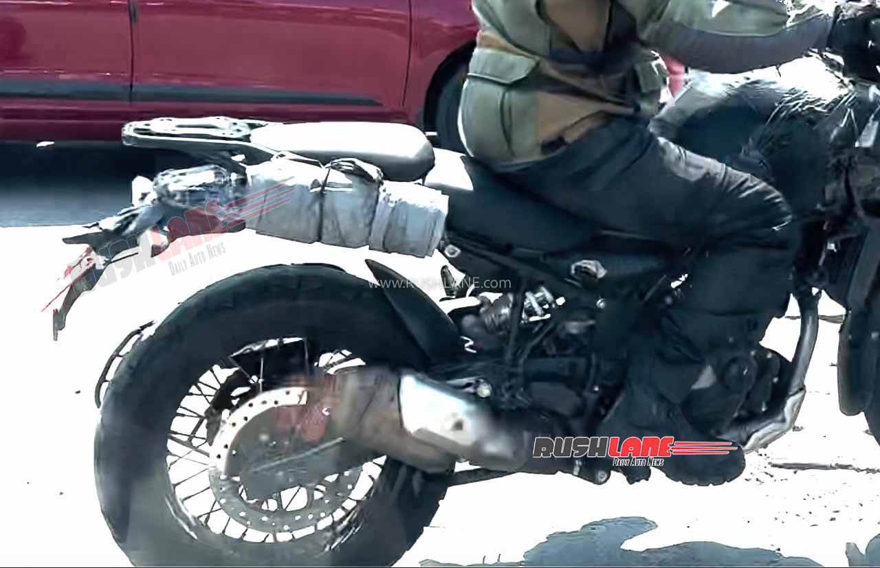 Royal Enfield Himalayan 450 Spotted Again - Fresh Photos - midground