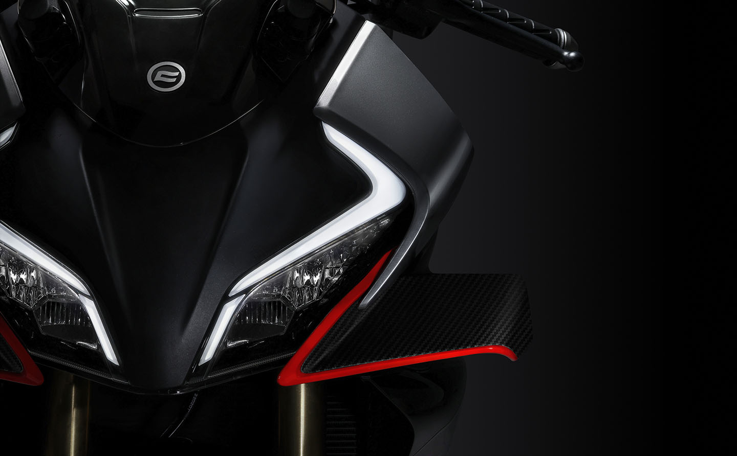 CFMoto 450SR Price Revealed - To Rival KTM RC 390 and Yamaha R3 - closeup