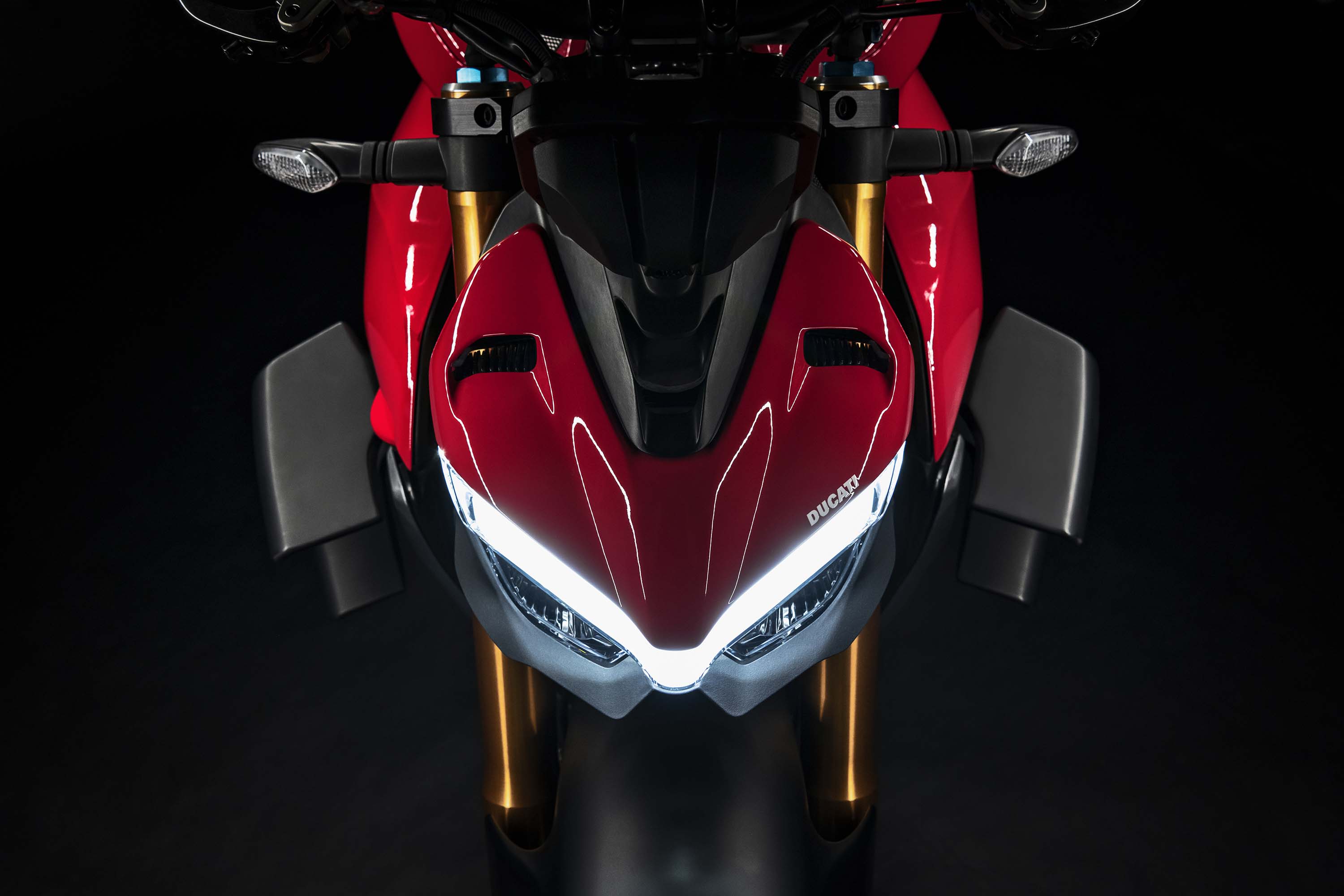Ducati Streetfighter V4 S - Showing 