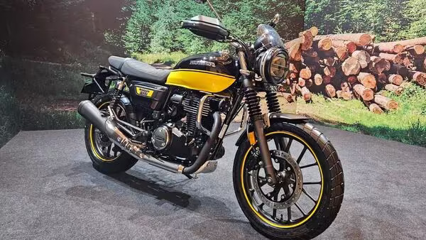 Honda CB350 Custom Kit 1 - 6 New Honda Motorcycles (Based on CB350) Make Official Debut in India Honda CB350 Custom Kit 1