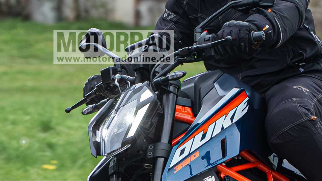 Mega Photo Gallery of 2024 KTM Duke 390 - Fully Revealed! - front