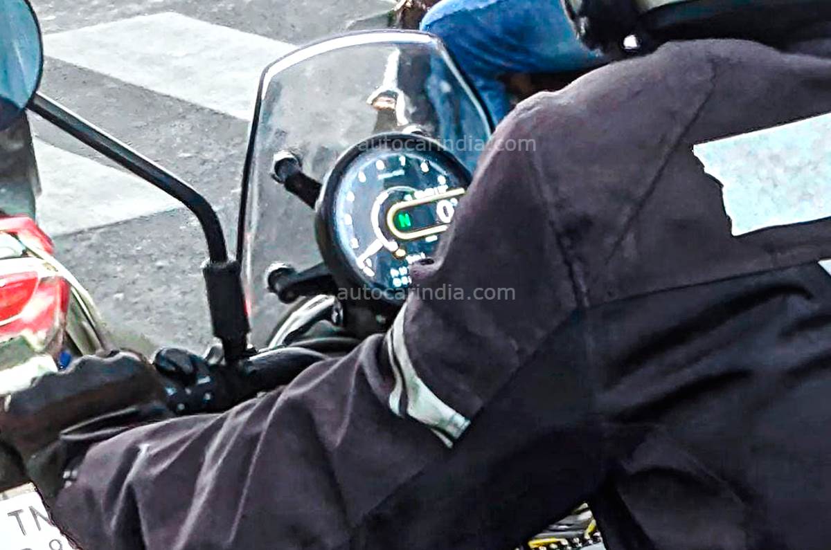 Royal Enfield Himalayan 450 Features A Round All-Digital Console - Leaked! - frame