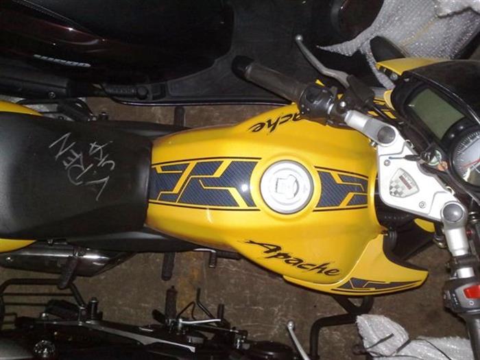 tvs apache rtr 160 hyper edge yellow