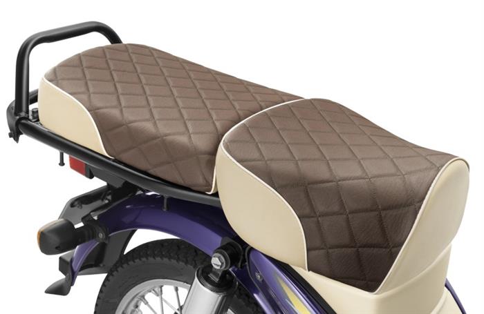 TVS XL 100 Winner Edition Showing TVS XL 100 Winner 6.jpg