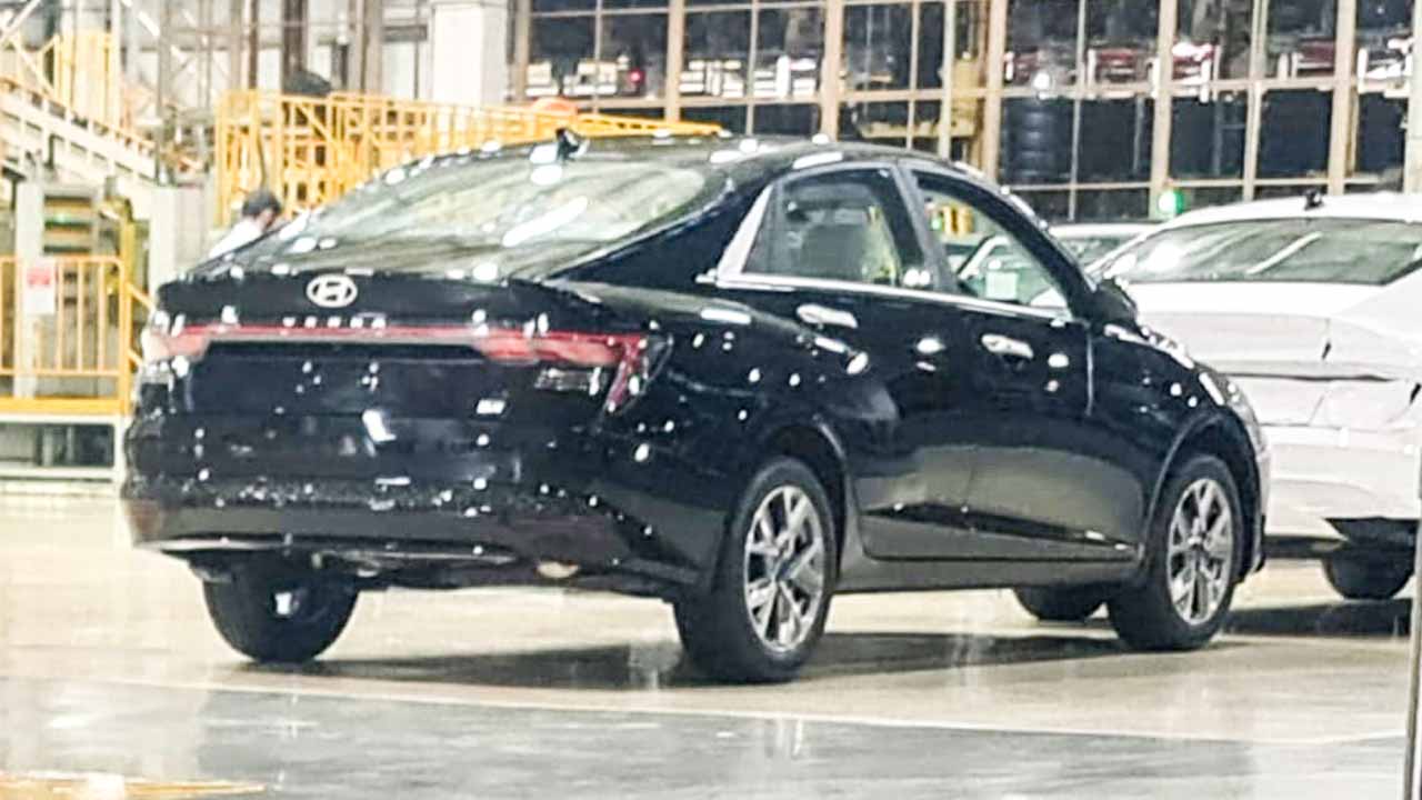 MY2023 Hyundai Verna Production Begins In India - Black Car Spotted!