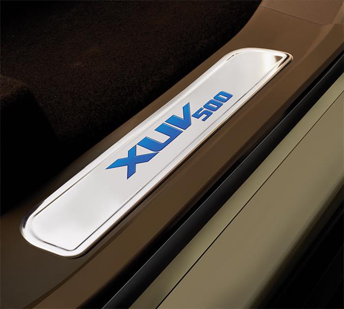Mahindra XUV500 Xclusive Edition Illuminated Scuff Plates
