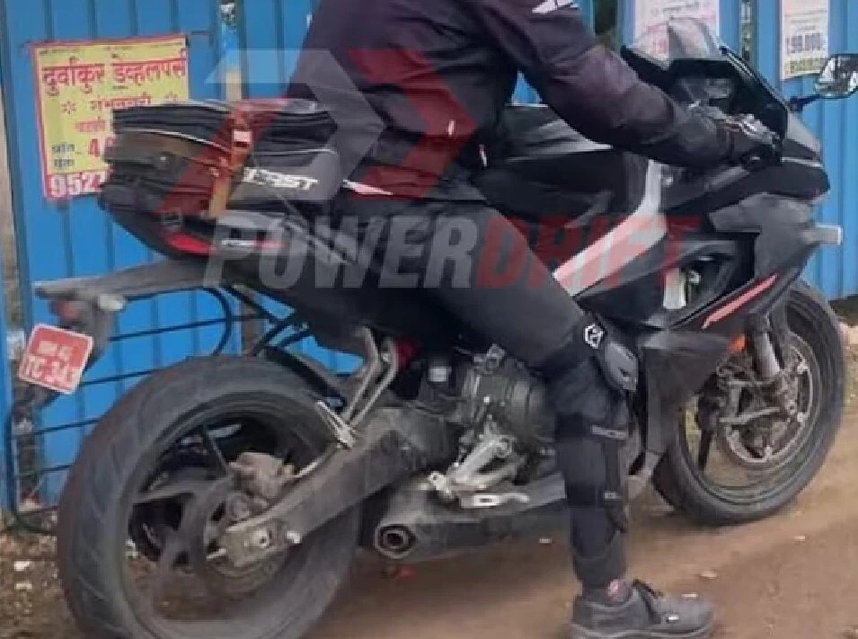 Aprilia RS440 Sports Bike Spotted Testing Again - New Photos and Details - portrait
