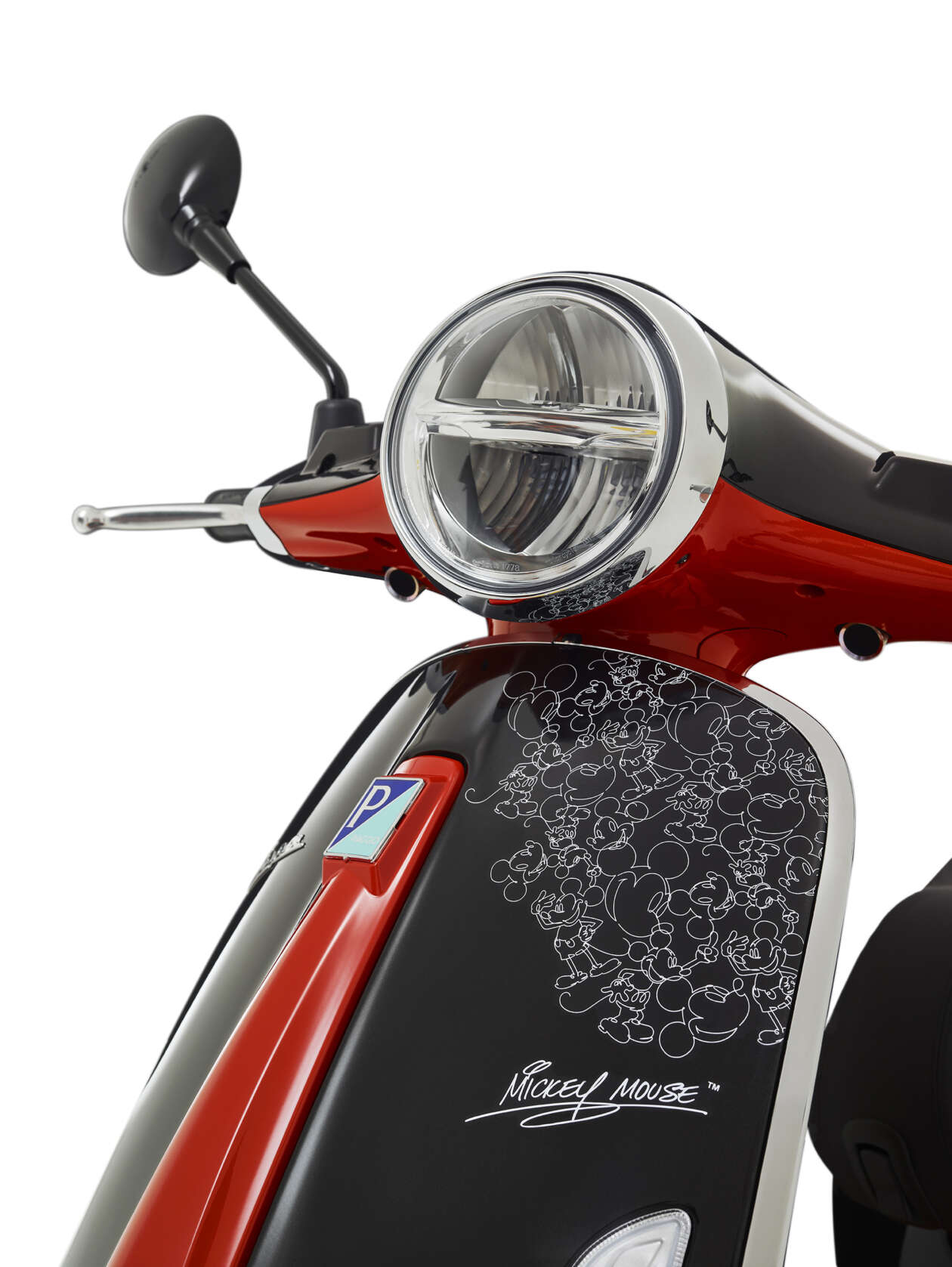 Vespa Mickey Mouse Edition Makes Official Debut - Looks Eye-Catching! - left