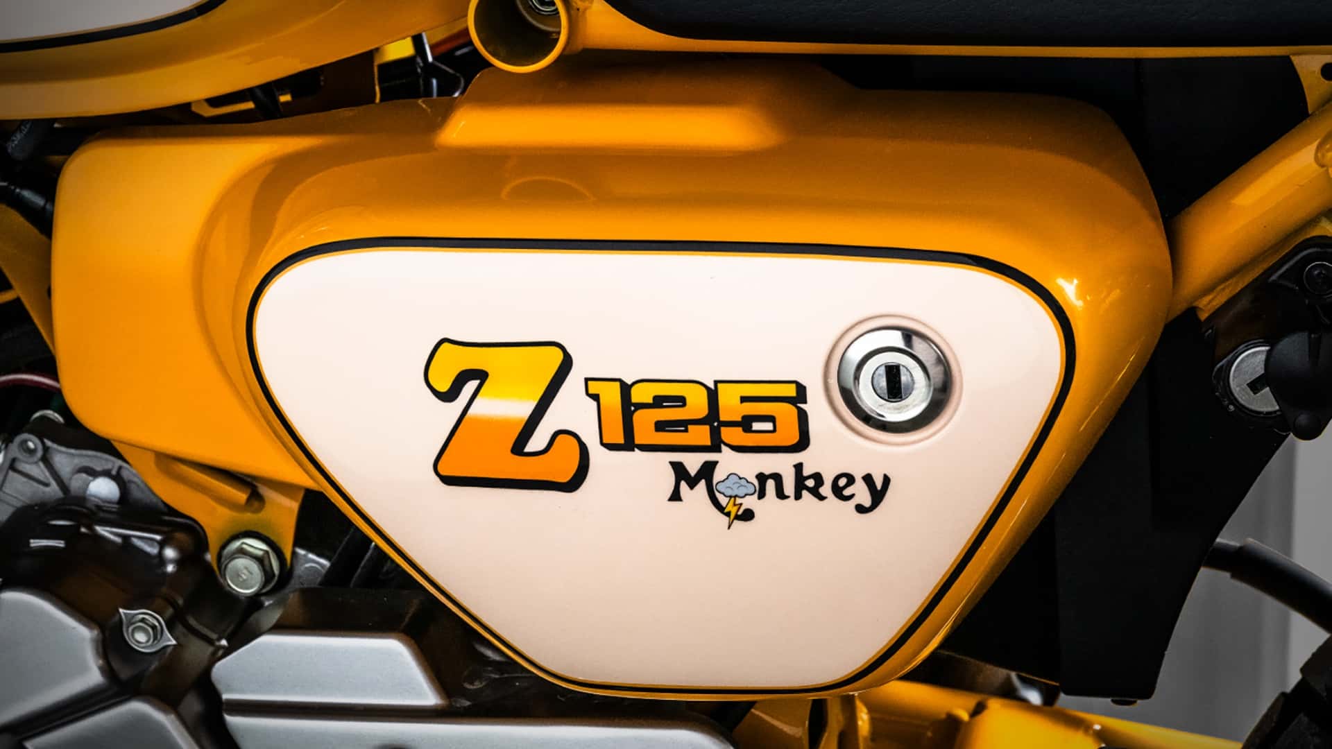 Honda Monkey 125 Lightning Edition Makes Official Debut - Details and Photos - back