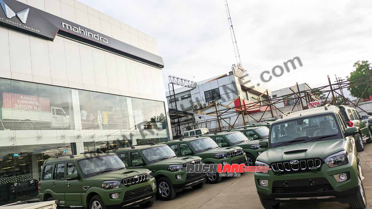 Mahindra Scorpio Classic Army Model 1 - Mahindra Scorpio Classic Army Green Model Deliveries Commence - Live Photos Mahindra Scorpio Classic Army Model 1