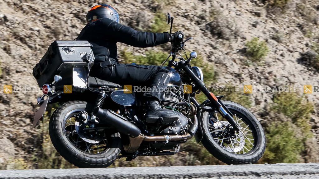 Royal Enfield Scrambler 650 1 - Royal Enfield Scrambler 650 Spotted Testing - Live Photos & Details Royal Enfield Scrambler 650 1