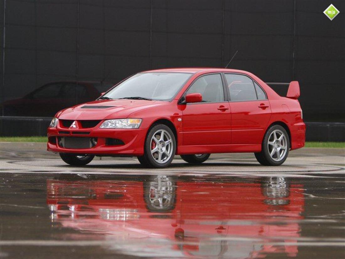 Mitsubishi lancer classic. Мицубиси Лансер 8. Митсубиси Лансер Эволюшн 2002. Митсубиси Лансер Эволюшн 2003. Митсубиси Лансер 8 поколения.