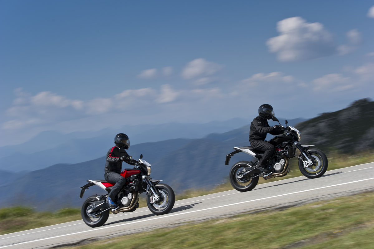 Husqvarna Nuda Showing Husqvarna_Nuda900_9.jpg