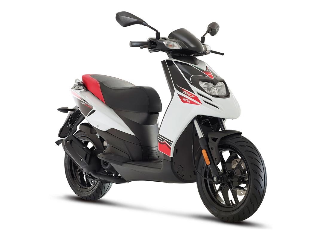 aprilia sr 150 full details