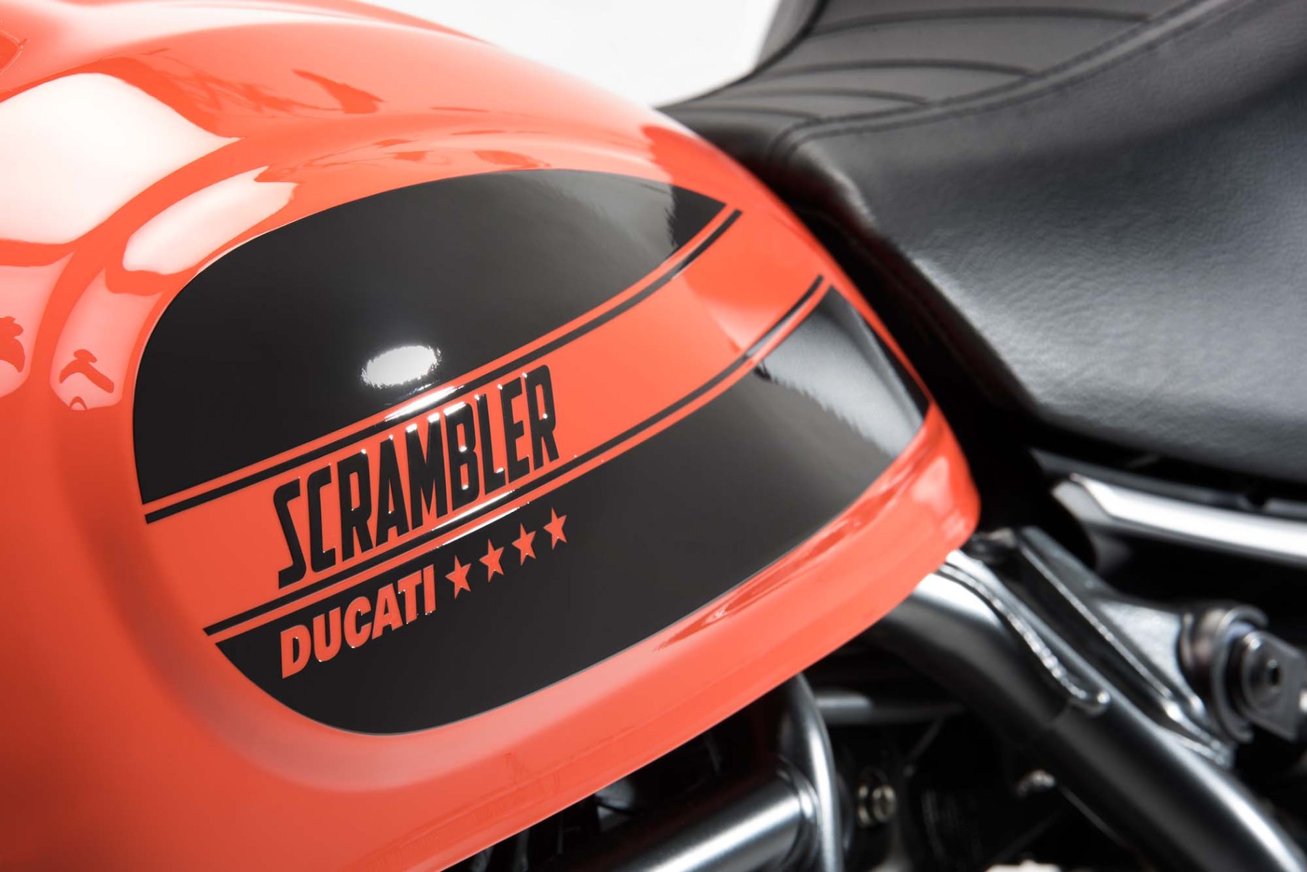 ducati scrambler sixty2 black