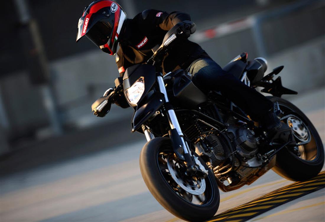 Ducati Hypermotard 1200