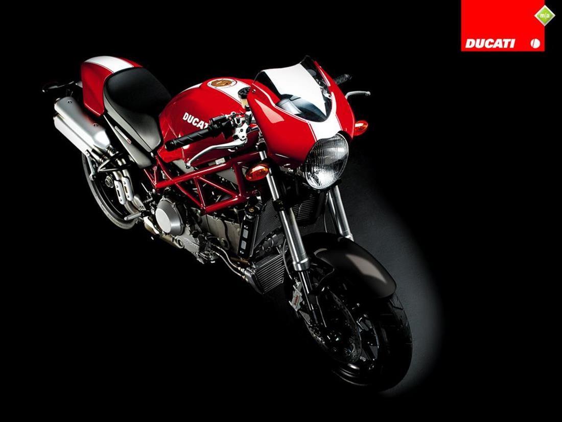 Monster s. Monster s4rs. Дукати монстр обтекатель. Ducati Monster s4 фара. Дукати монстр м900ie.