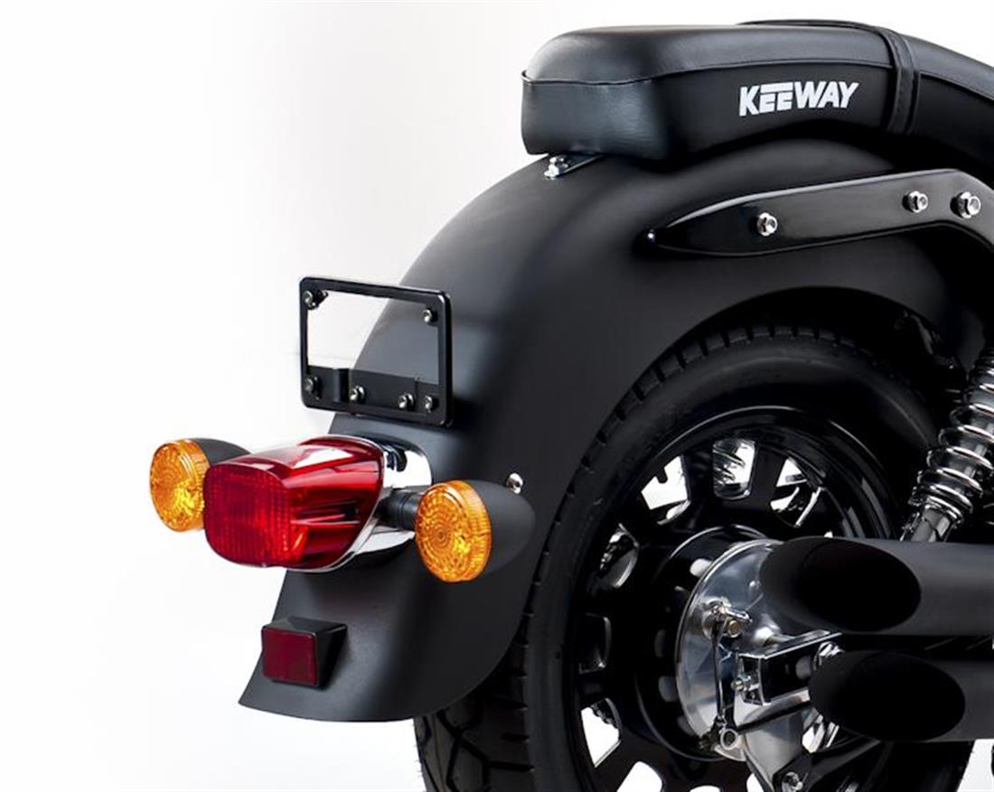 X superlight. Keeway Superlight 200. Keeway c Light. Суперлайт. Боковые накладки для мотоцикла Keeway.
