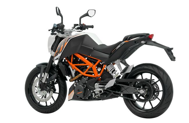 KTM 390 Duke Rear 3-Quarter