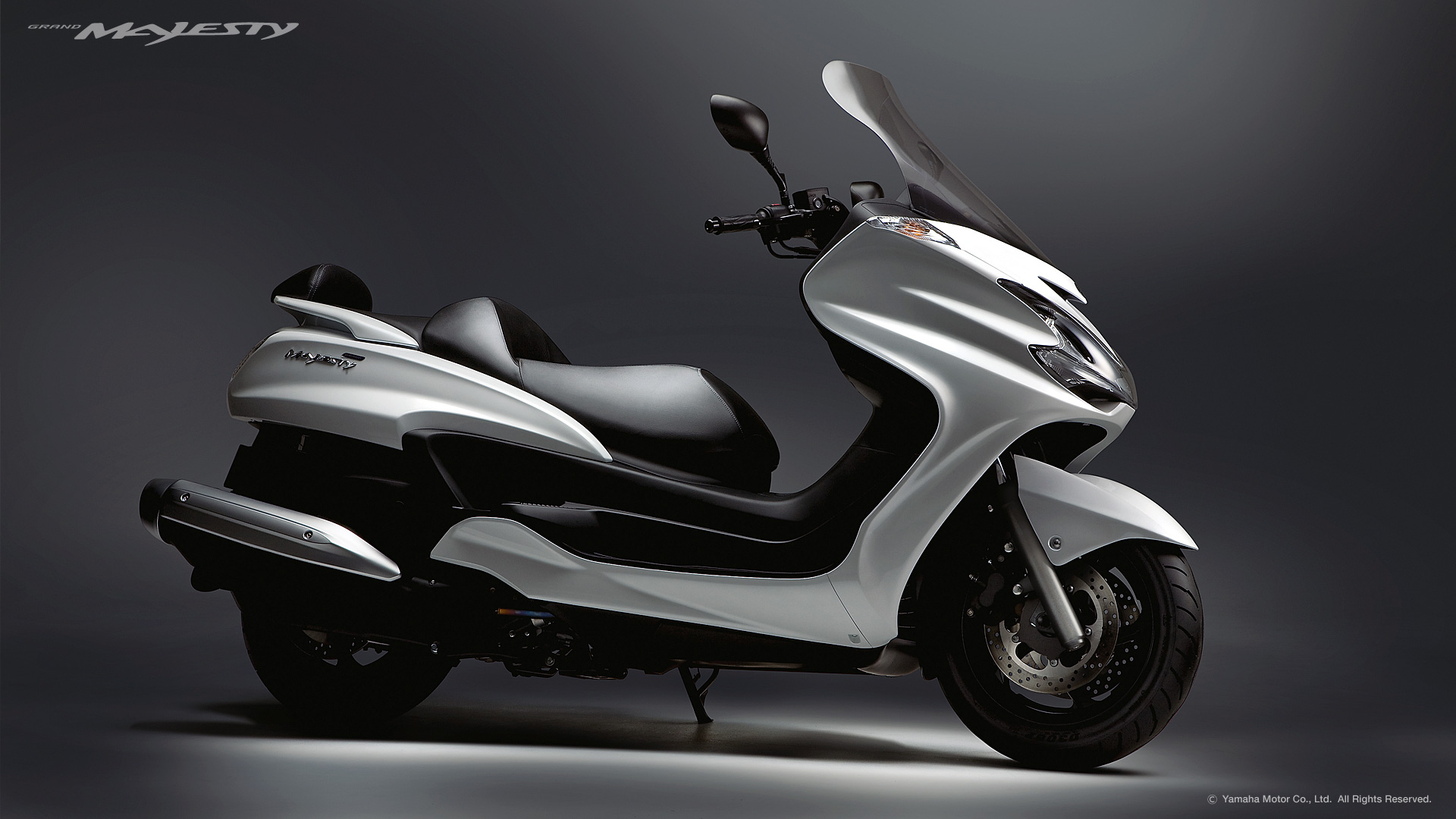 Yamaha Grand Majesty 400 Front 3Quarter