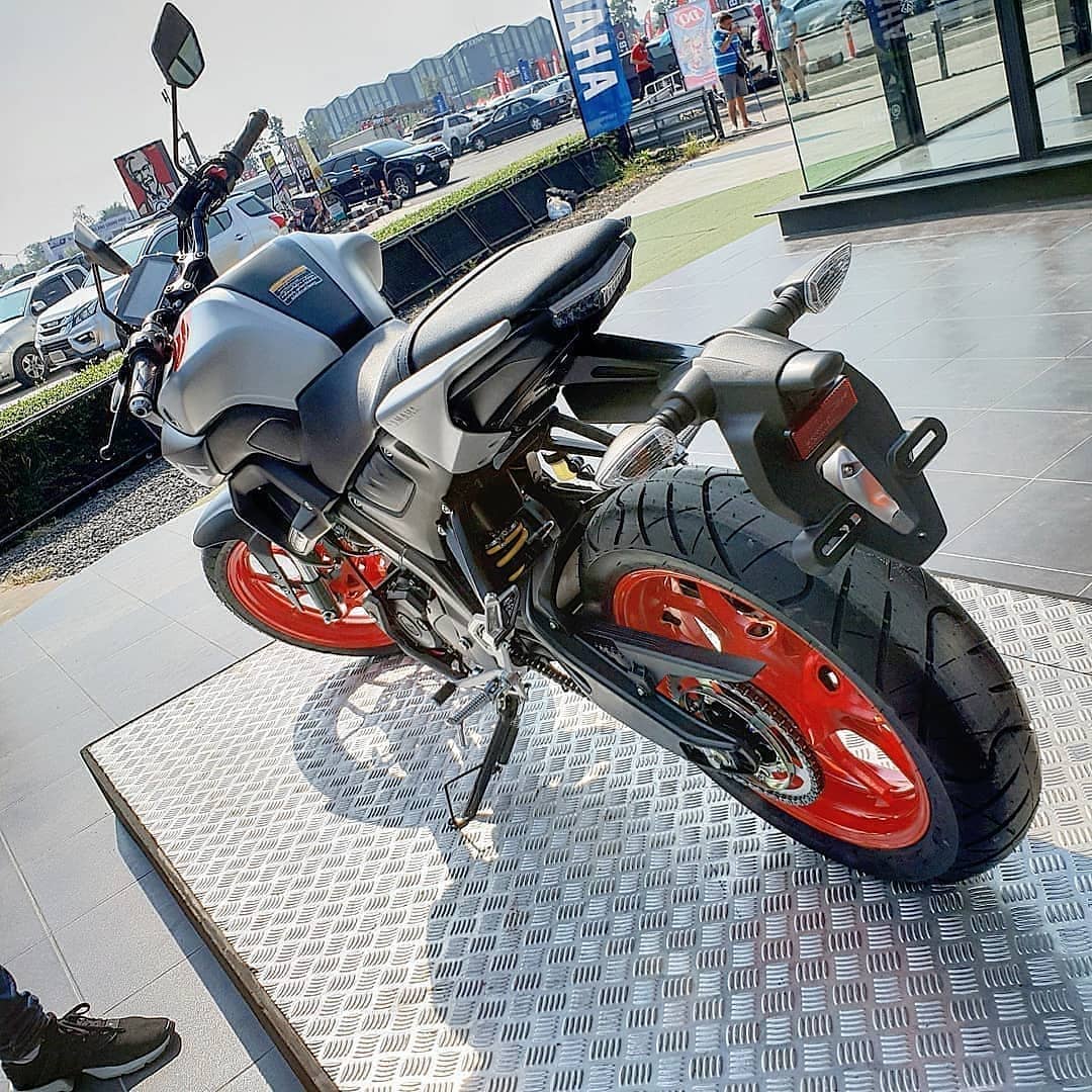 yamaha mt 15 toy model