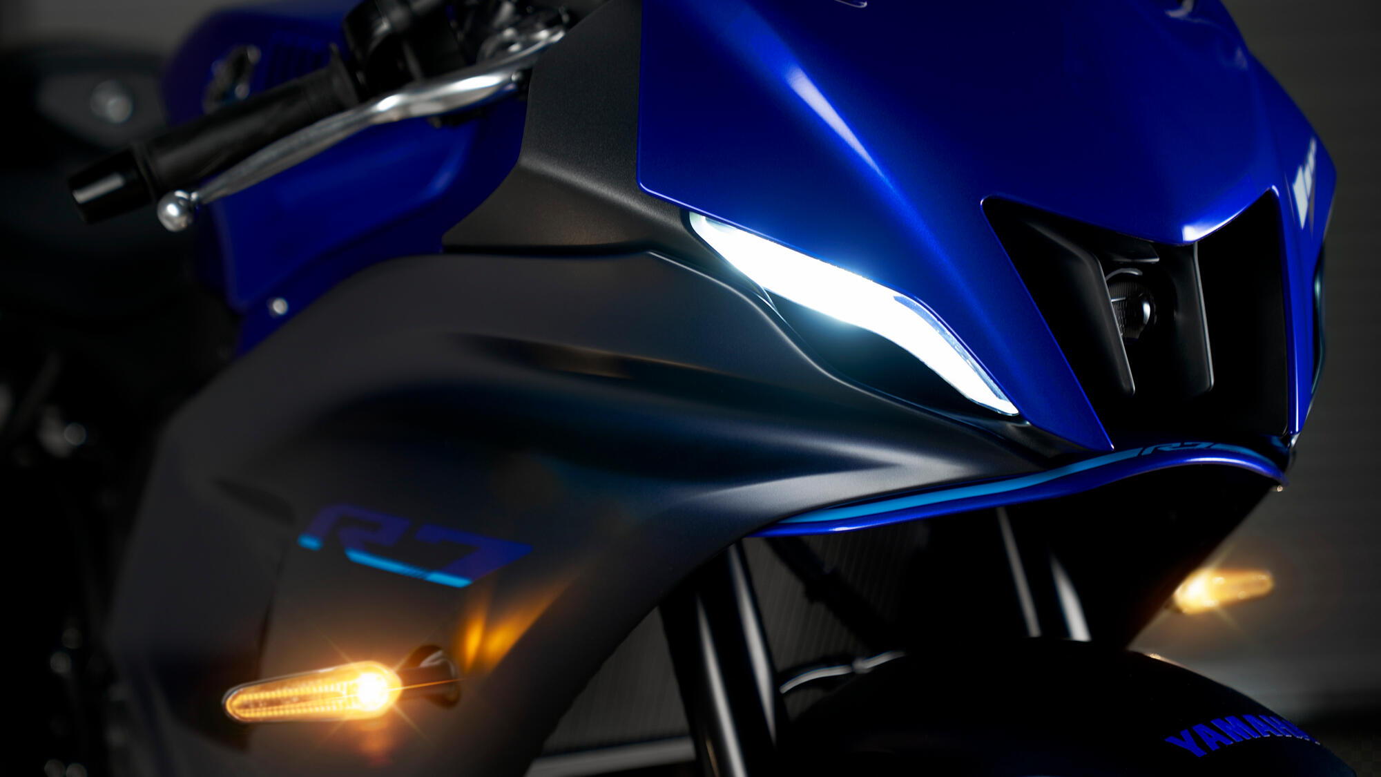 Yamaha R7 - Showing Yamaha-R7-11.jpg