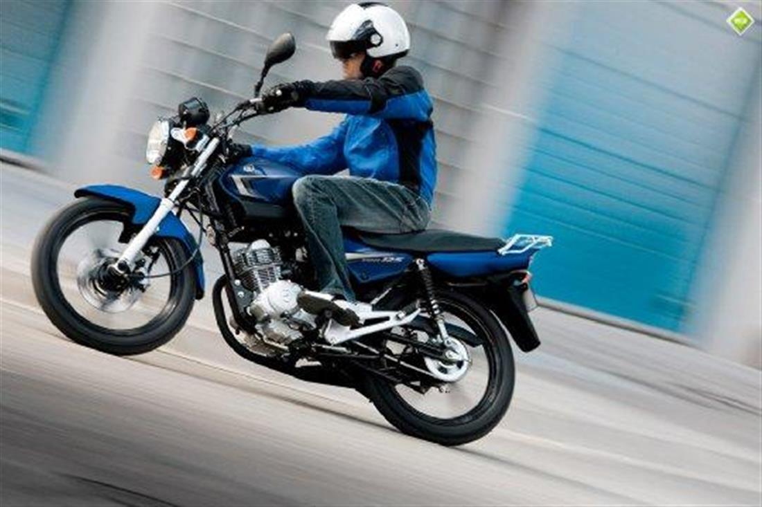 Мотоциклы yamaha ybr. Yamaha YBR 125. Yamaha YBR 125 2005. Yamaha ёбрик 125. Ямаха ебр 125.