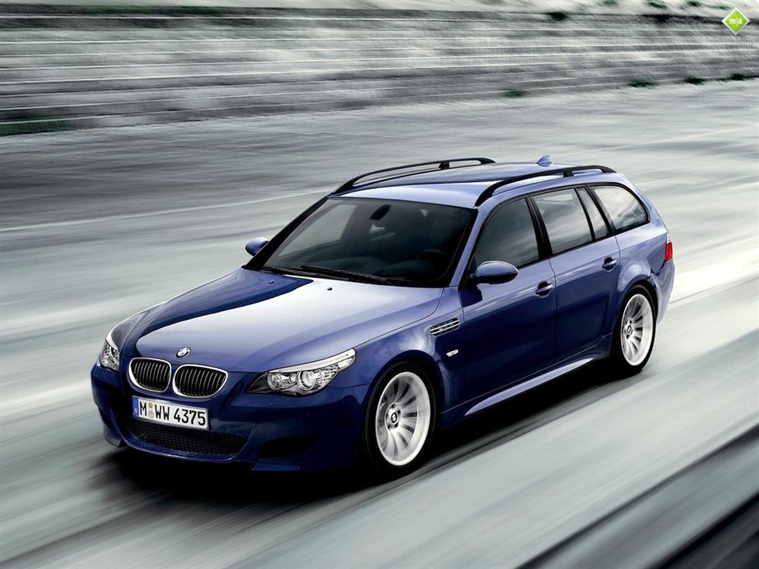 Бмв м5 универсал. BMW m5 e61 Touring. БМВ 5 е61. BMW 5 e61. BMW 5 e60 Touring.