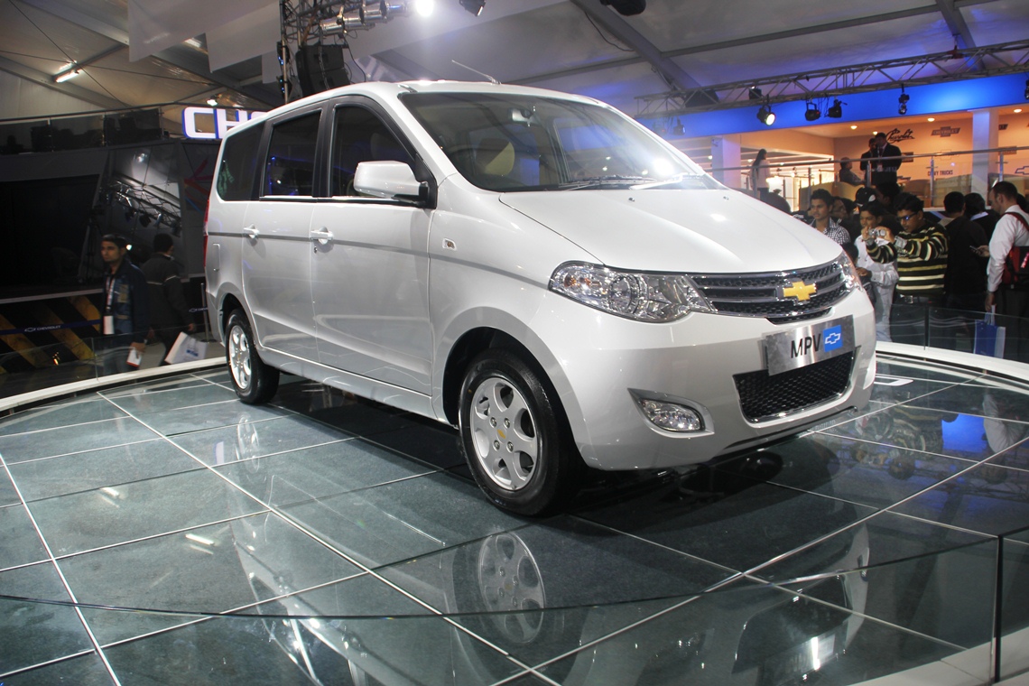 Chevrolet MPV Concept - Showing Chevrolet_MPV_Concept_Live_4.JPG