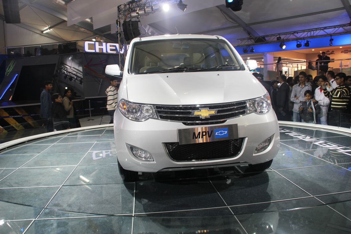 Chevrolet MPV Concept - Showing Chevrolet_MPV_Concept_Live_5.JPG