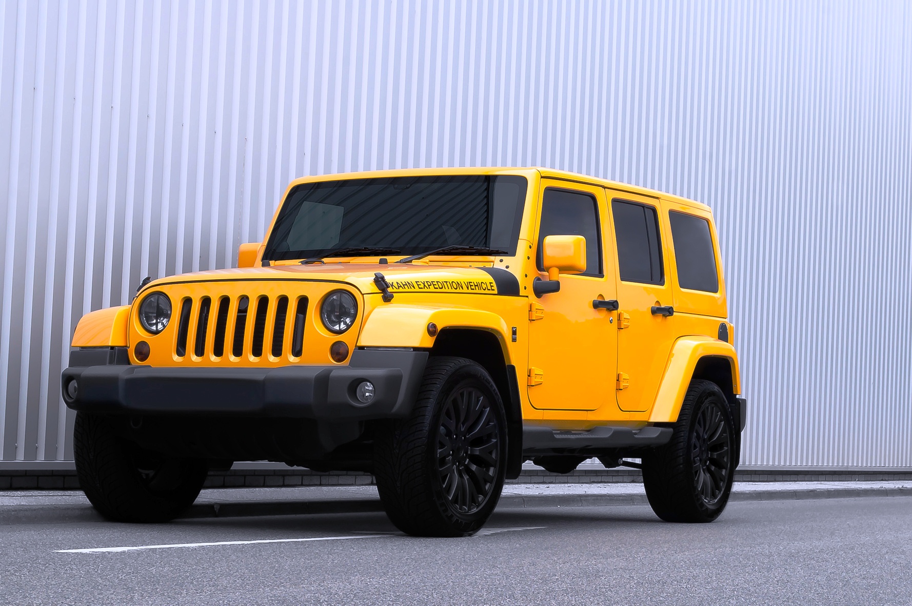 Jeep Wrangler Showing Yellow_Jeep_4.jpg