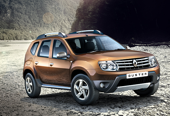 Renault Duster 3-Quarter Front 'Metallic Woodland Brown'