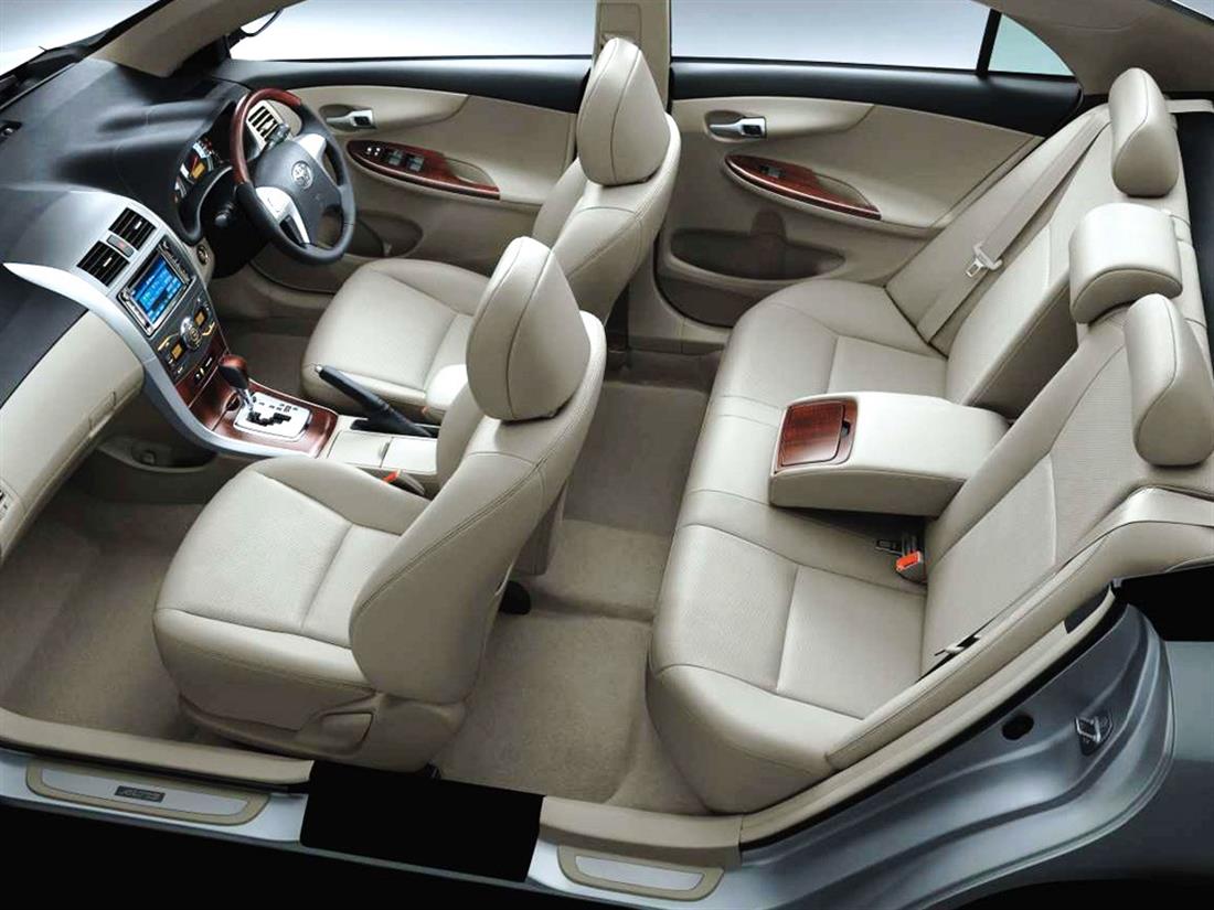 Toyota Altis 2013