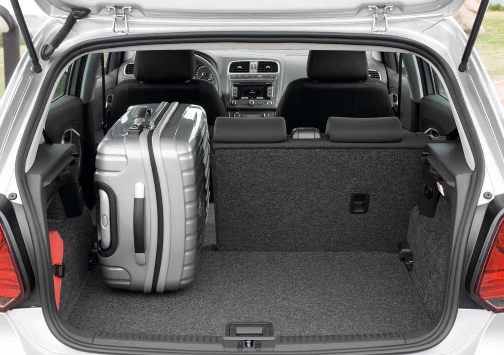 Volkswagen Polo Trunk